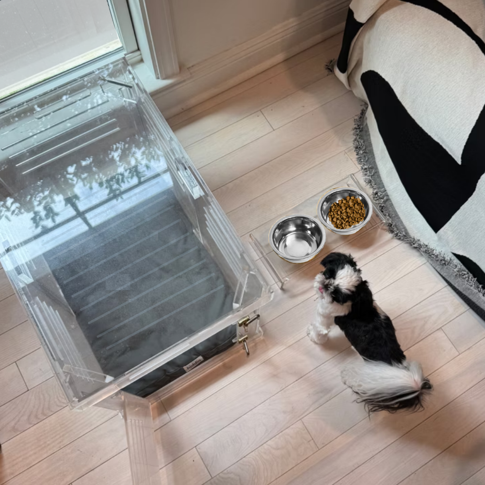 Medium Crate (Silver Latch)